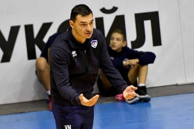 Владо Николов се връща на полето