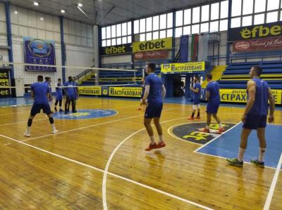 Левски направи 2:2 в първия си мач